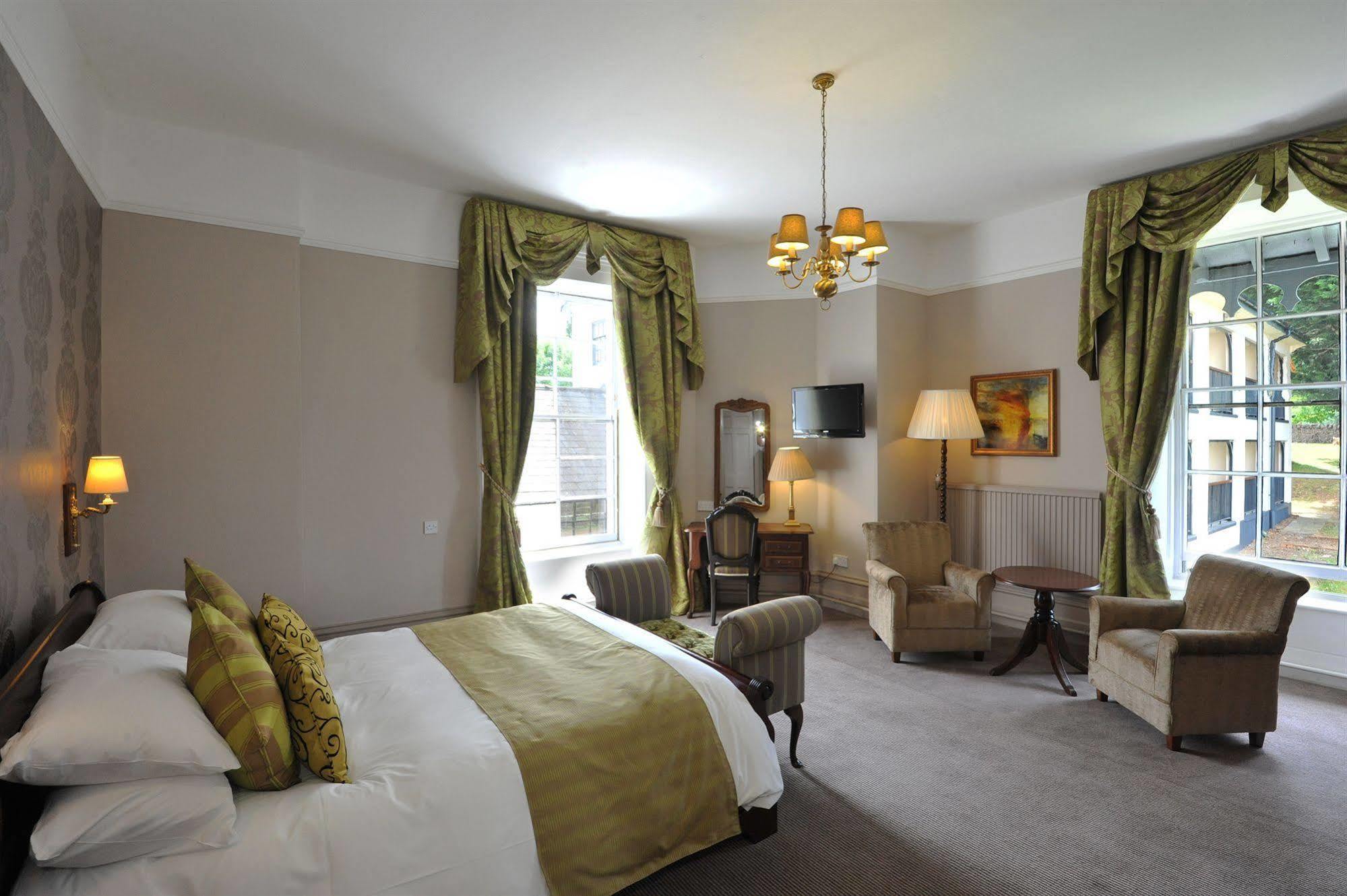 Royal Hotel By Greene King Inns Ross-on-Wye Bagian luar foto